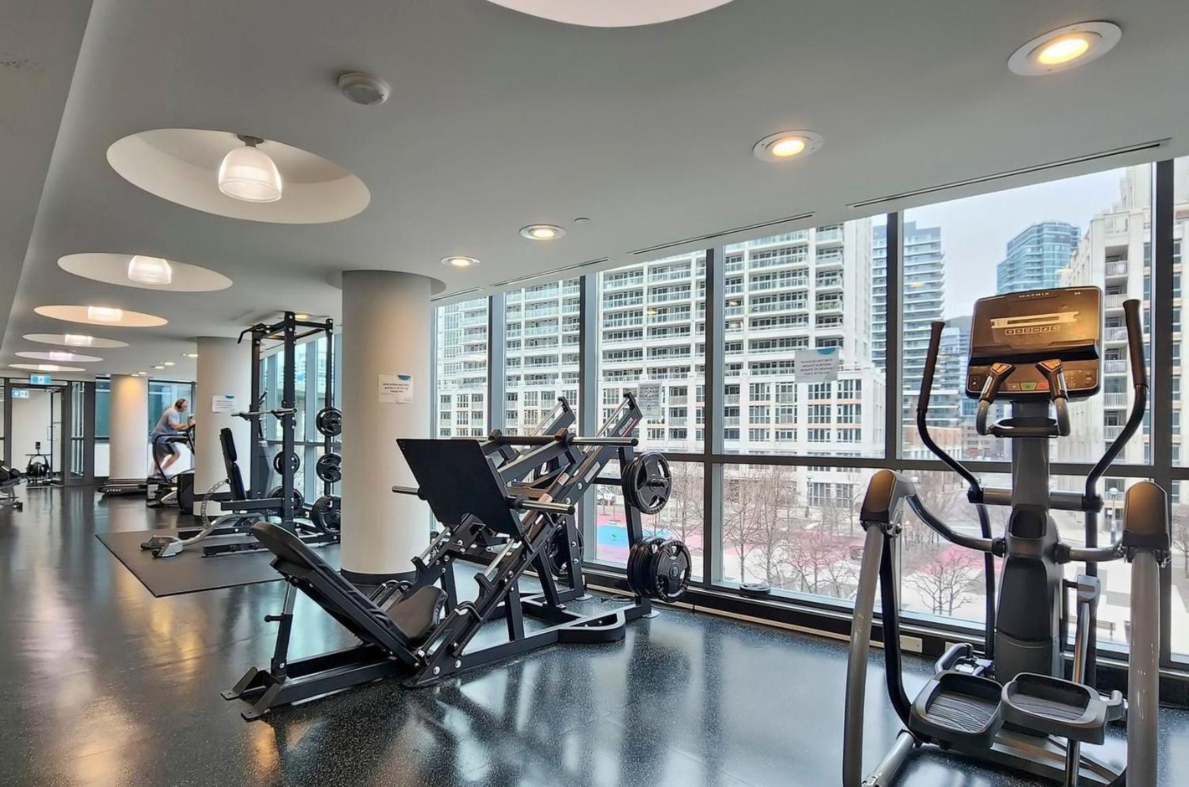 2 Bedroom Waterfront Condo Downtown W/ Free Parking Toronto Exterior foto
