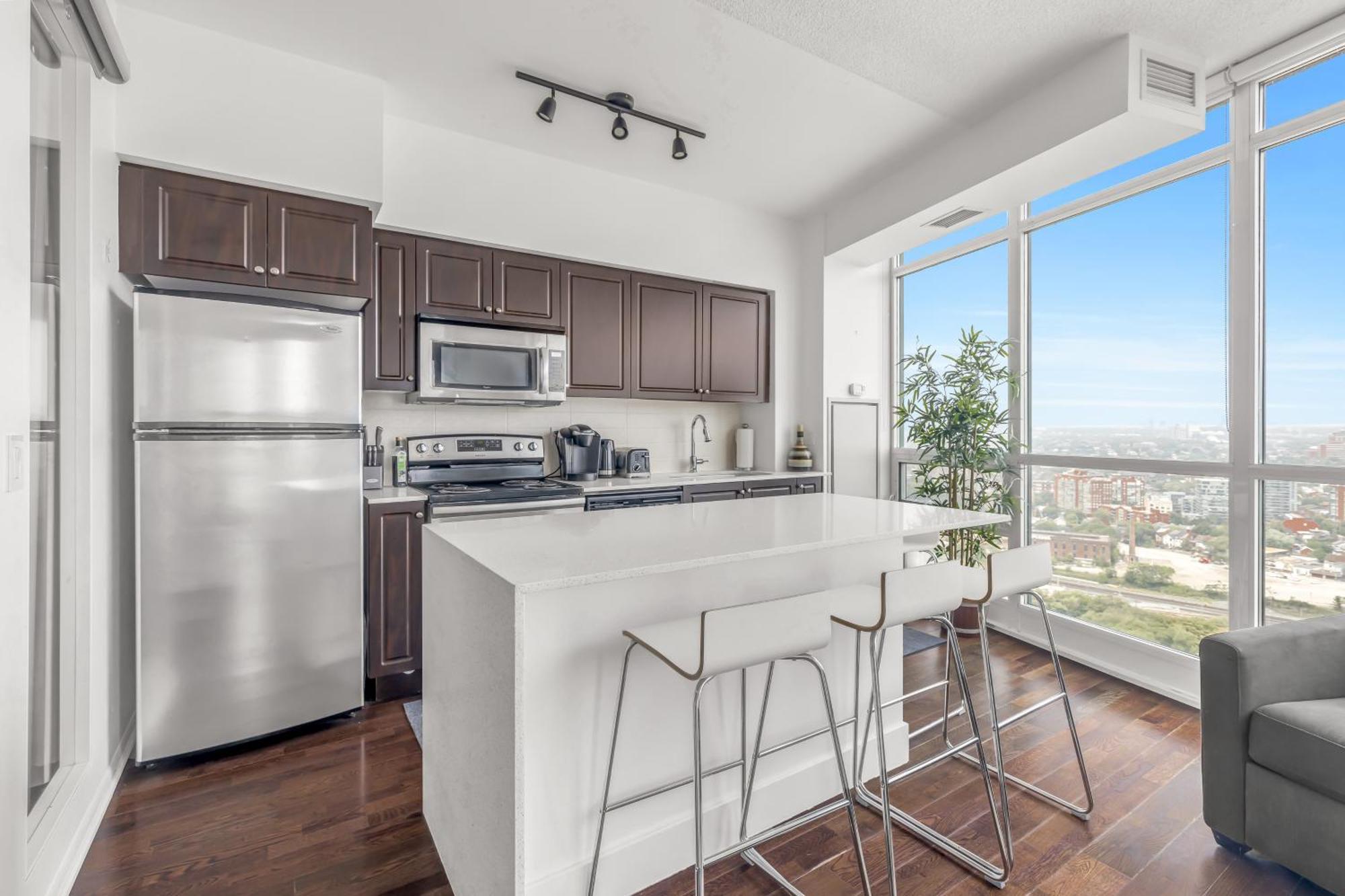 2 Bedroom Waterfront Condo Downtown W/ Free Parking Toronto Exterior foto